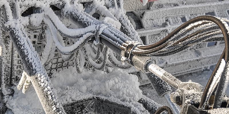 hydraulic hose freezing in the winter 